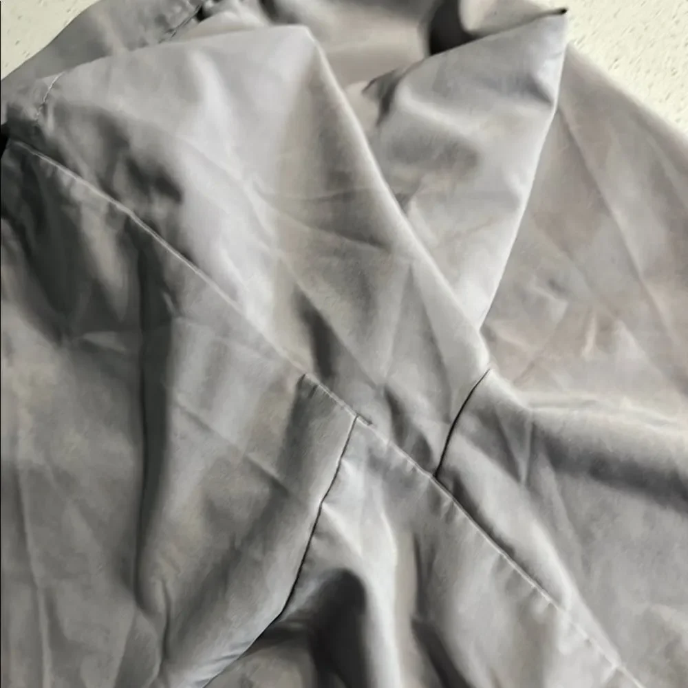 Nike Gray Athletic Shorts Lightweight Elastic Waist Size M